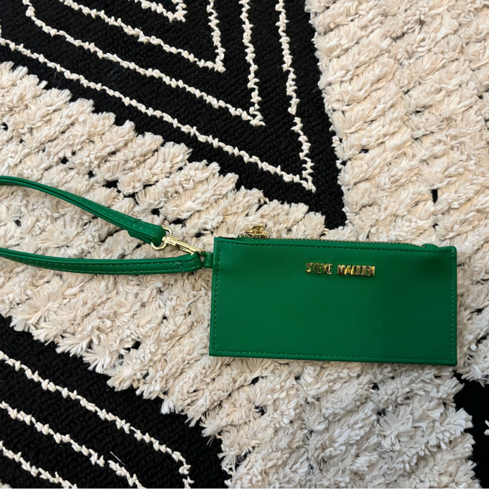 Steve Madden Wallet Card Holder Wristlet